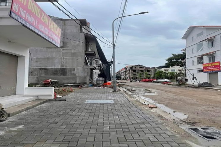 CẦN BÁN CĂN NHÀ 5T_13.5 TỶ KHU ĐÔ THỊ CENCO 5 TÂN LẬP _ Ô DIÊN _ HÀ NỘI
