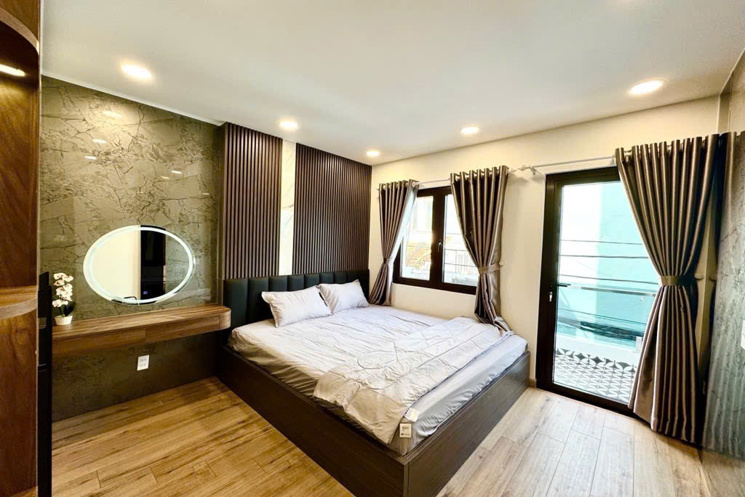 Bán Nhà Hẻm Huỳnh Tấn Phát Q7, 4 Tầng, 4PN, 56m2, Giá Chỉ 7.6 Tỷ, Sổ Đỏ!