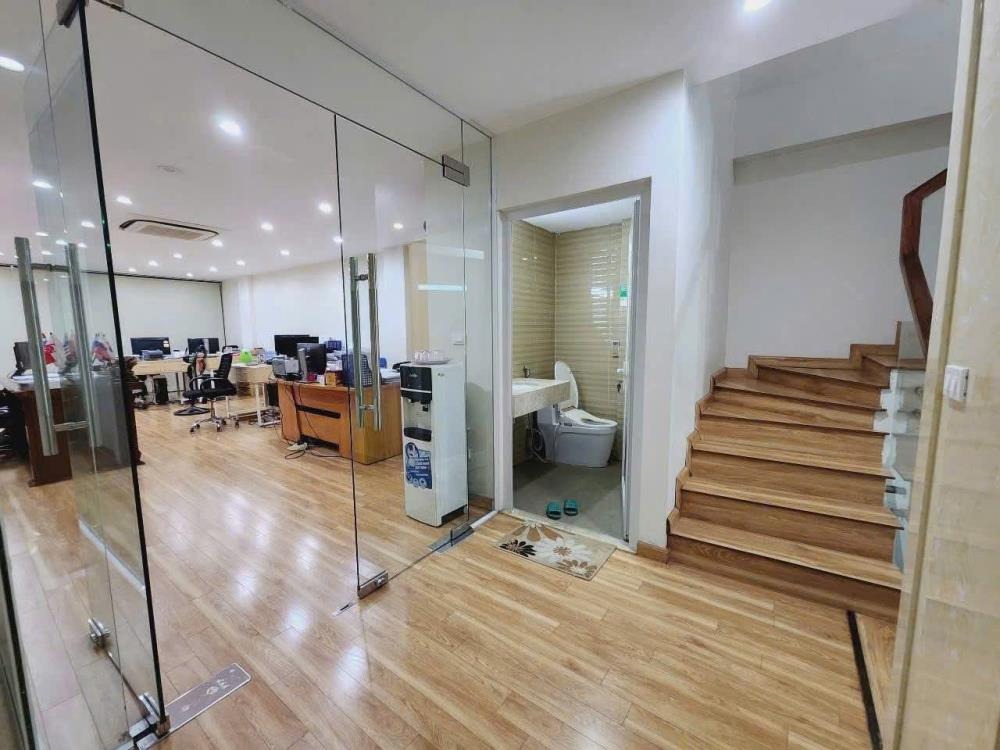 Văn Phòng Phố Thái Hà - 51m2, 7 Tầng, Mặt Tiền 5.25m - Giá 31 Tỷ