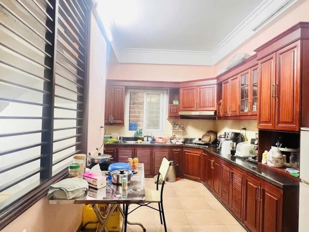 Bán nhà phố Thái Hà 68m², 5 tầng, MT 6.5m, Ngõ Thông Ô Tô, Giá 19.5 tỷ