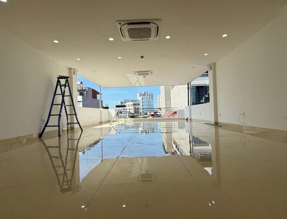Siêu phẩm mặt phố Nguyễn Ngọc Nại: Tòa nhà 9 tầng thang máy, dòng tiền 200tr/tháng