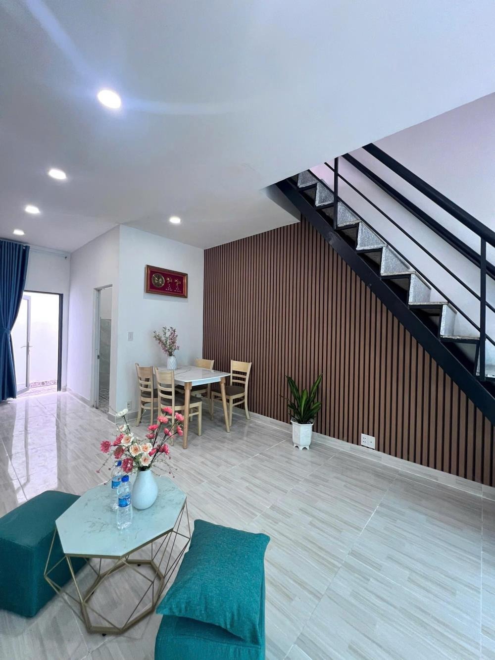 Bán Gấp Nhà 2 Tầng Giá 449tr - Vị Trí Đắc Địa, Sổ Hồng Riêng