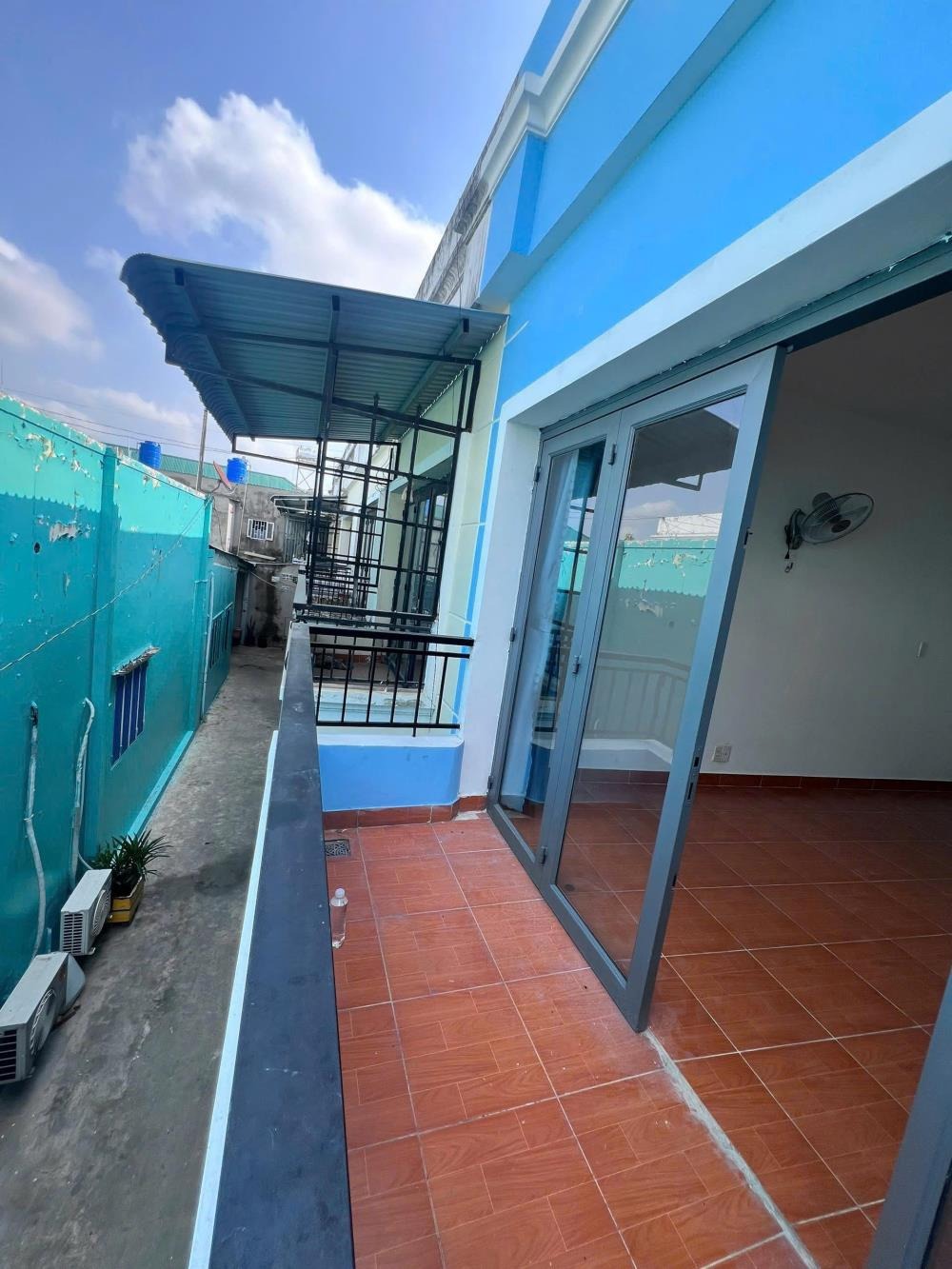 Bán Gấp Nhà 2 Tầng Giá 449tr - Vị Trí Đắc Địa, Sổ Hồng Riêng