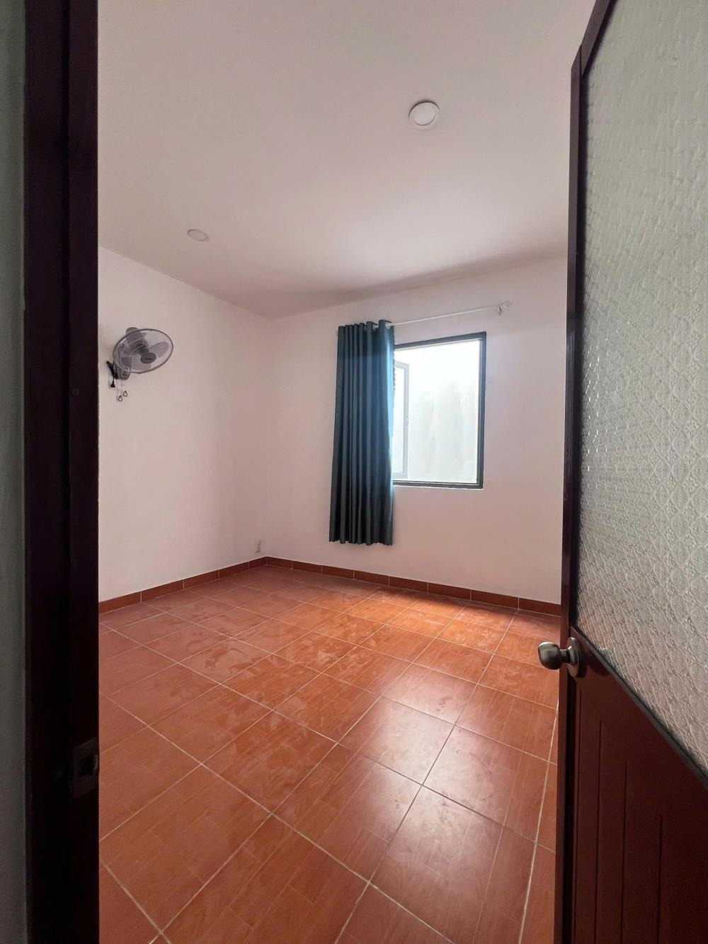 Bán Gấp Nhà 2 Tầng Giá 449tr - Vị Trí Đắc Địa, Sổ Hồng Riêng