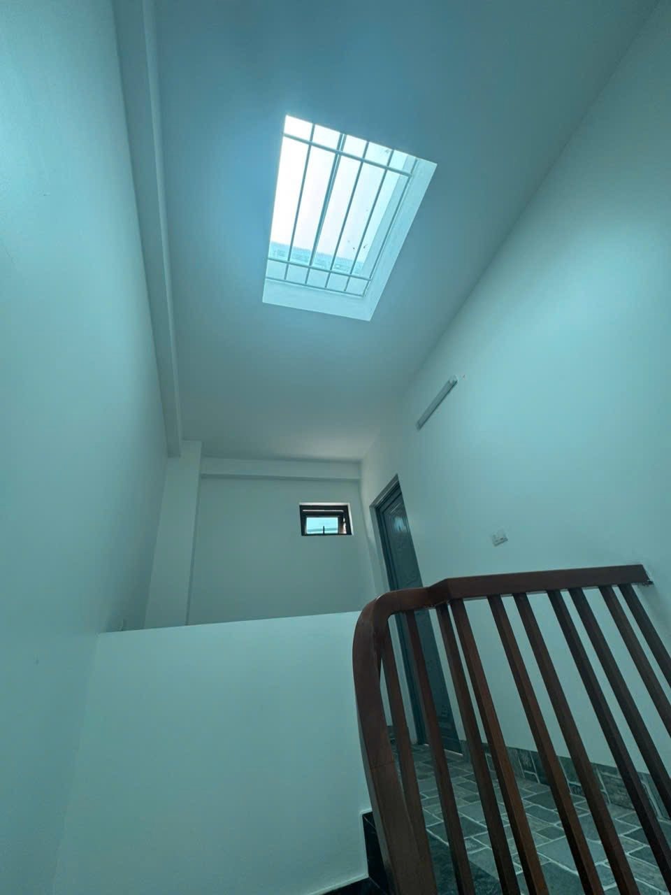 Nhà Mới 5 Tầng, Mặt Tiền 4m, Ô Tô Vào Nhà, Giá 6.55 Tỷ - Vị Trí Đắc Địa