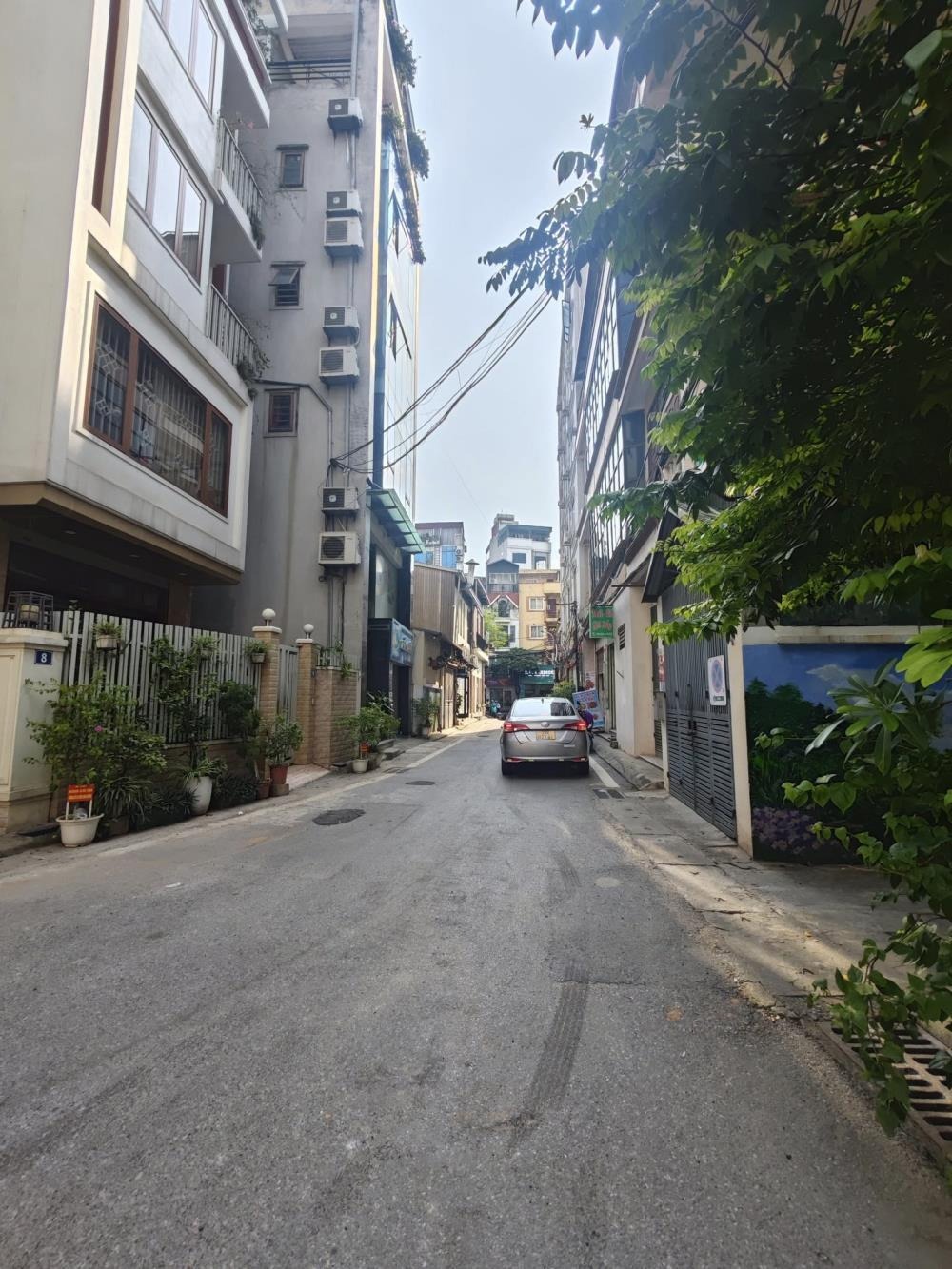 Trần Cung 39.4m² 6 Tầng, Mặt Tiền Rộng, Ô Tô Vào Nhà - Giá 13.5 Tỷ