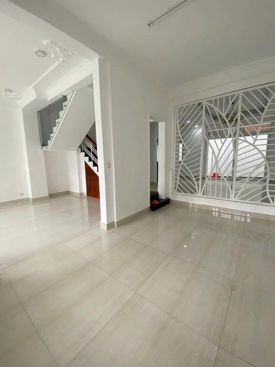 🏡 Cho Thuê Nhà Nguyên Căn Đinh Bộ Lĩnh, Bình Thạnh - 7 Phòng Ngủ, Vị Trí Đắc Địa