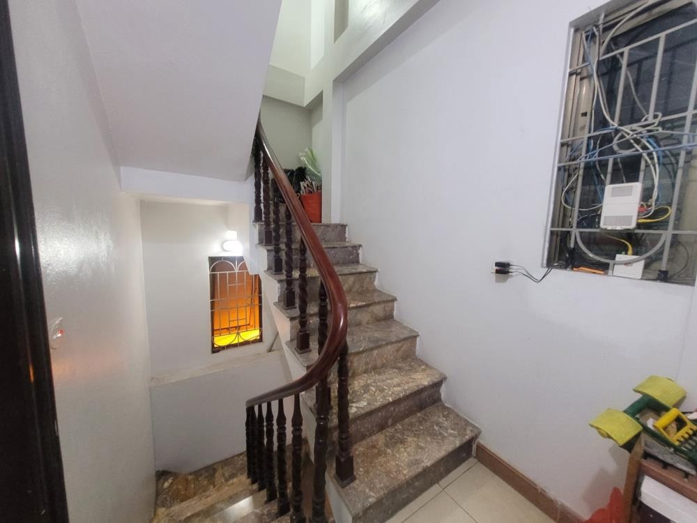 Bán nhà đường Giải Phóng, Thanh Xuân - Lô góc, 4 tầng, giá 6.95 tỷ