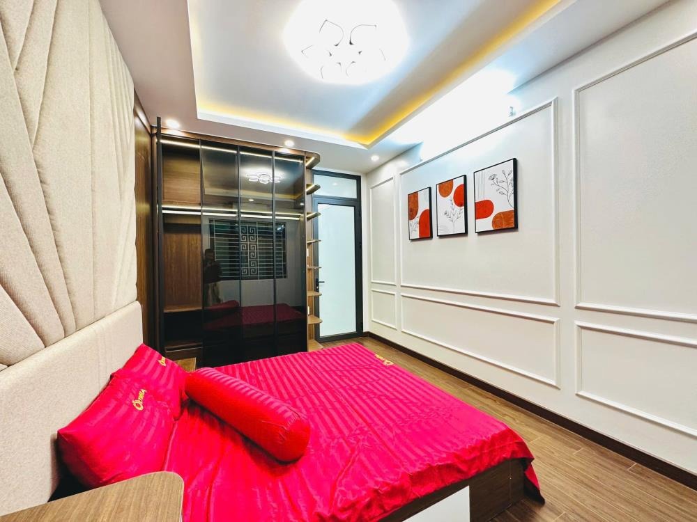 Văn Phú Hà Đông: Nhà 35m2 - 5 Tầng, Full Nội Thất, Giá 9 Tỷ (TL)