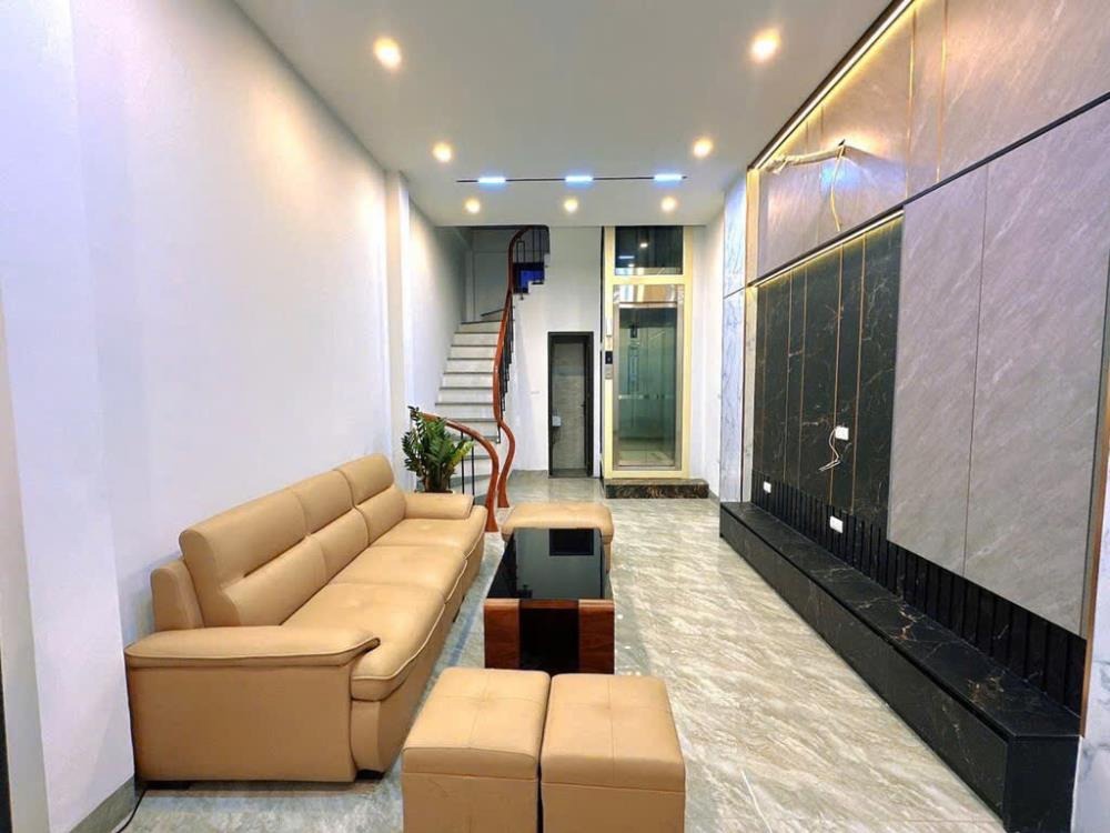 Bán nhà Tây Hồ 33m², 6 tầng, thang máy, gần Hồ Tây | Vị trí đẹp, thông thoáng