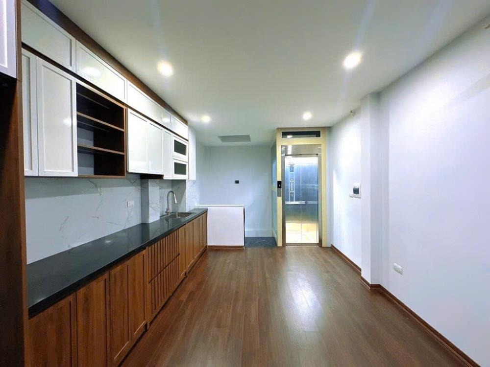 Bán nhà Tây Hồ 33m², 6 tầng, thang máy, gần Hồ Tây | Vị trí đẹp, thông thoáng