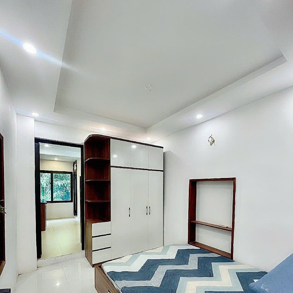 Bán nhà tập thể Bùi Ngọc Dương 50m² - Ngõ ô tô - Giá Tốt