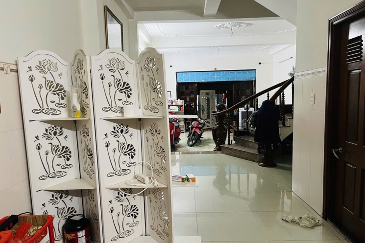 BÁN NHÀ 3 TẦNG KIÊN CỐ – KHU CÁN BỘ AN NINH – ĐỘI CUNG, CẨM LỆ Diện tích 75m²  3 tầng  Giá chỉ 5.3