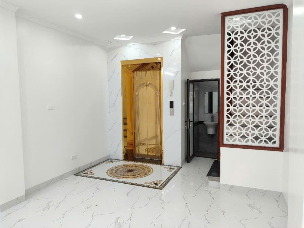 Bán nhà Hà Đông 42m2, 6 tầng, có thang máy, Vạn Phúc - Giá 9 tỷ