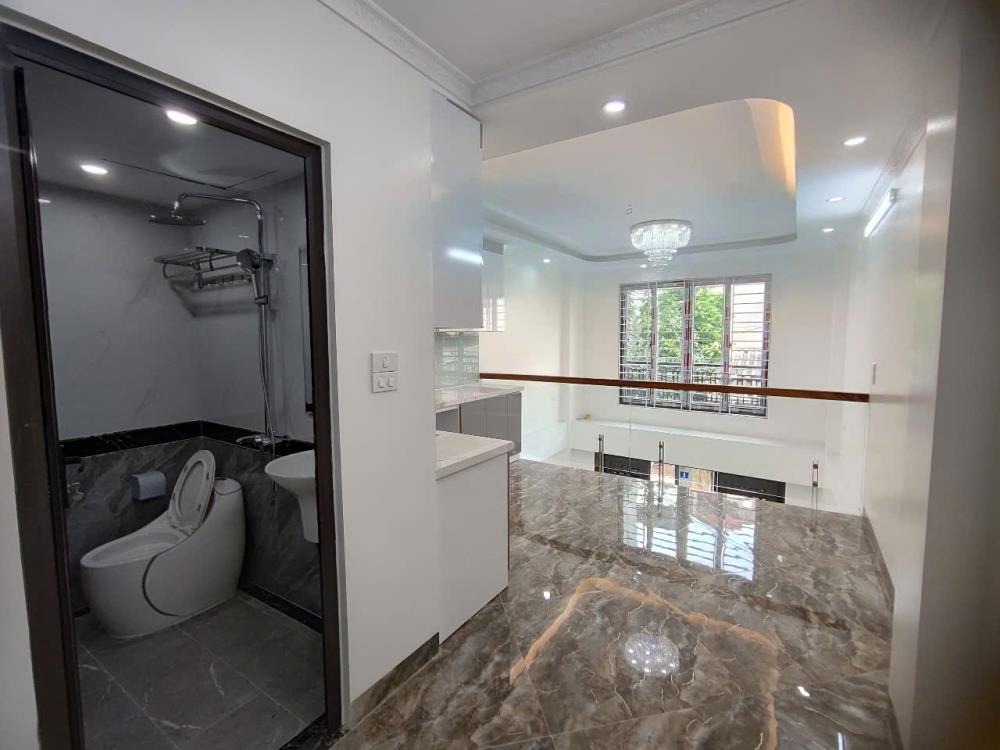 Bán nhà Hà Đông 42m2, 6 tầng, có thang máy, Vạn Phúc - Giá 9 tỷ