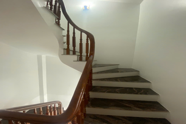 Nhà Ngoại  Giao Đoàn 34.9m, 5 tầng nhà mới cong, 5 phút ra Hồ Tây lộng gió