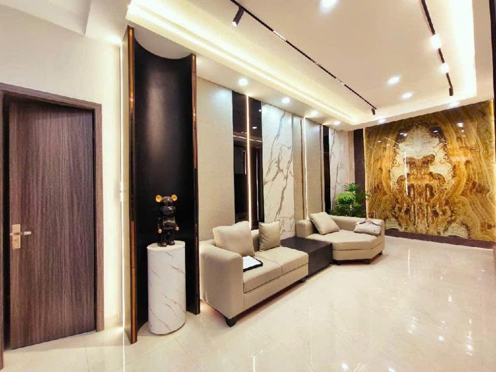 Nhà đẹp Lò Đúc - 6 Tầng, Thang Máy, 5 Phút Đến Hồ Gươm | Giá Tốt