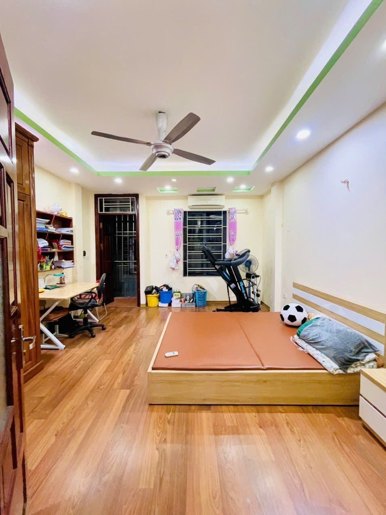 Nhà đẹp Đống Đa - 9.95 tỷ - Diện tích 45m2 - 5 tầng - Sổ đỏ chính chủ