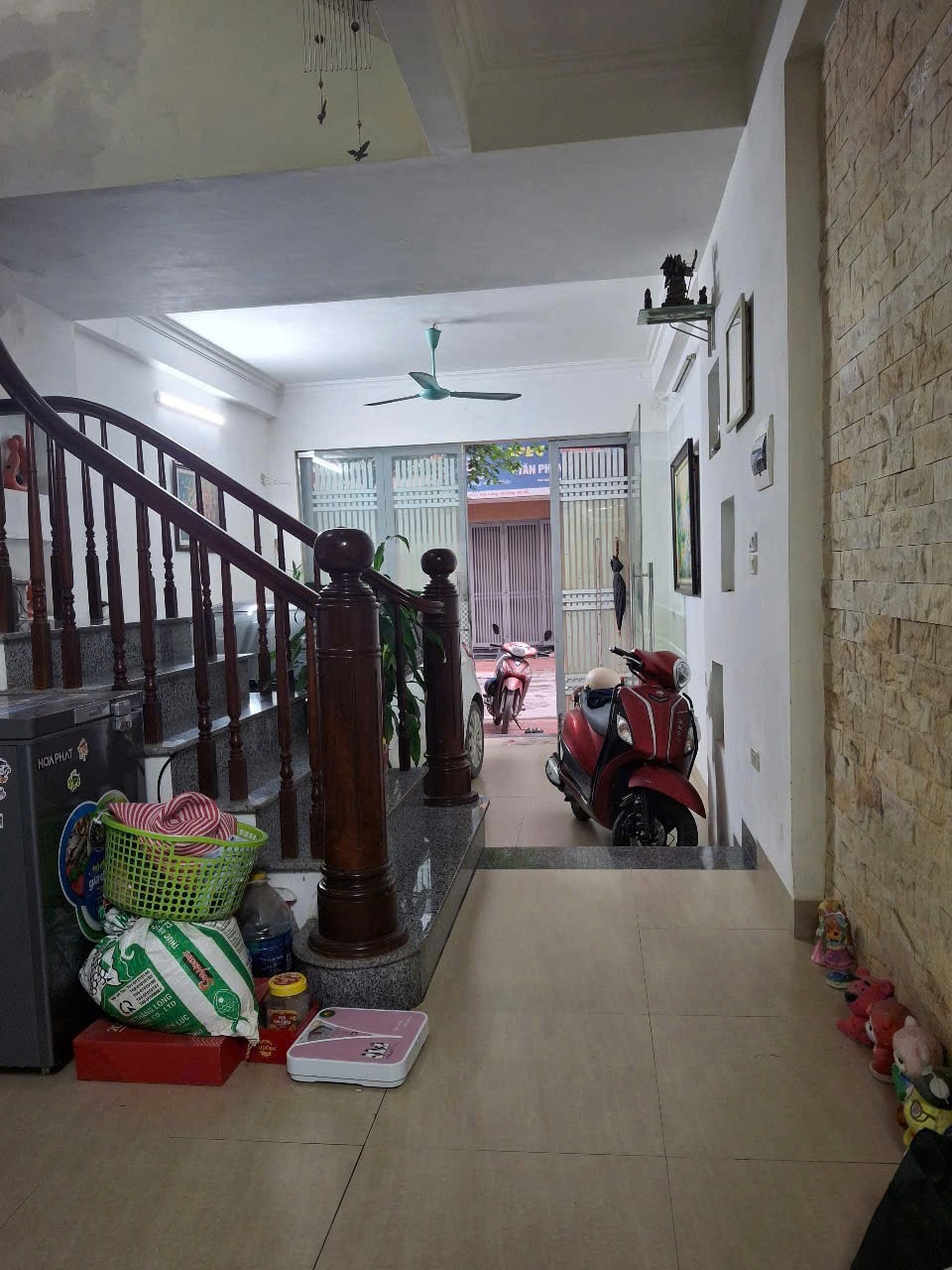 Liền Kề Mậu Lương 50m2, 5 Tầng, Mặt Tiền 4m, Giá 12.6 Tỷ - Vị Trí Đắc Địa
