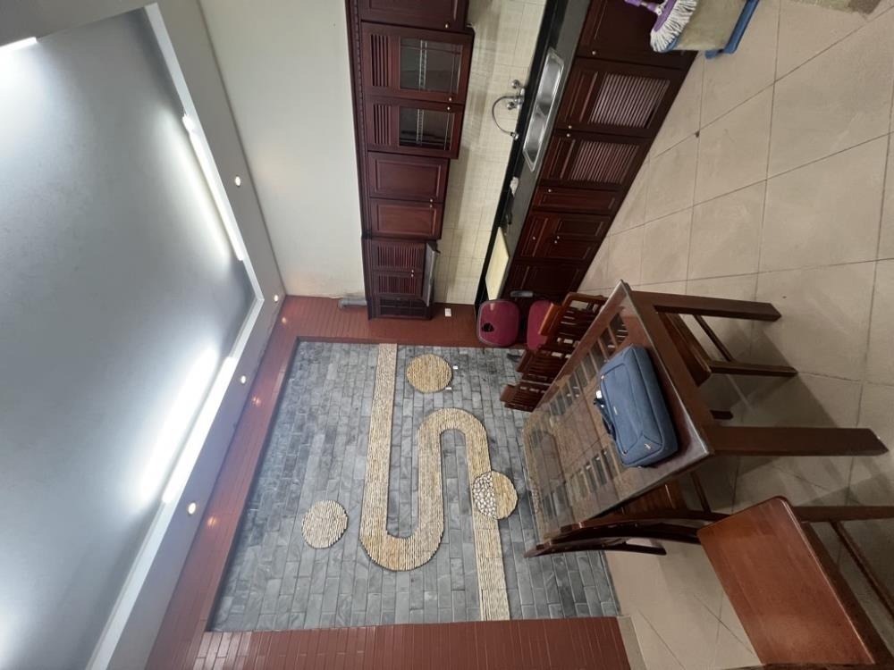 Nhà Phố Vip Trung Kính, Cầu Giấy - Ô Tô Vào Nhà, Giá 15.7 Tỷ