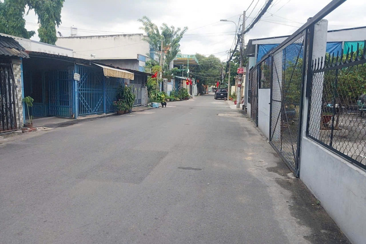 siêu mấu  mặt tiền kinh doanh đỉnh ngang 8.5 x36  thu nhập dòng  khủng  năm lên đến 360 triệ đồng