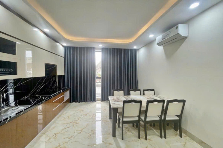 Bán nhả mặt ngõ kinh doanh phố Khương Trung - Gara ô tô, thang máy