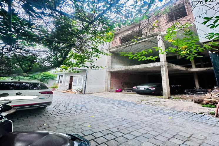 BÁN NHÀ  PHÂN LÔ CÁN  BỘ HỌC VIỆN TƯ PHÁP –LÊ VĂN LƯƠNG – Ô TÔ TRÁNH – KINH DOANH – 100M² – 4 TẦNG