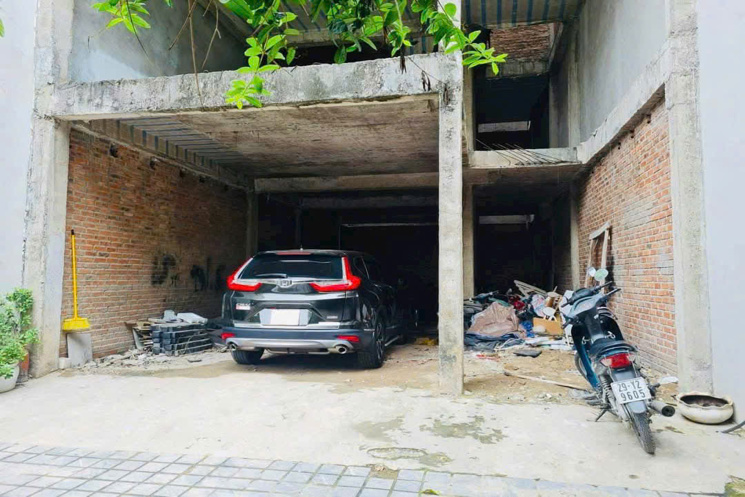 BÁN NHÀ  PHÂN LÔ CÁN  BỘ HỌC VIỆN TƯ PHÁP –LÊ VĂN LƯƠNG – Ô TÔ TRÁNH – KINH DOANH – 100M² – 4 TẦNG