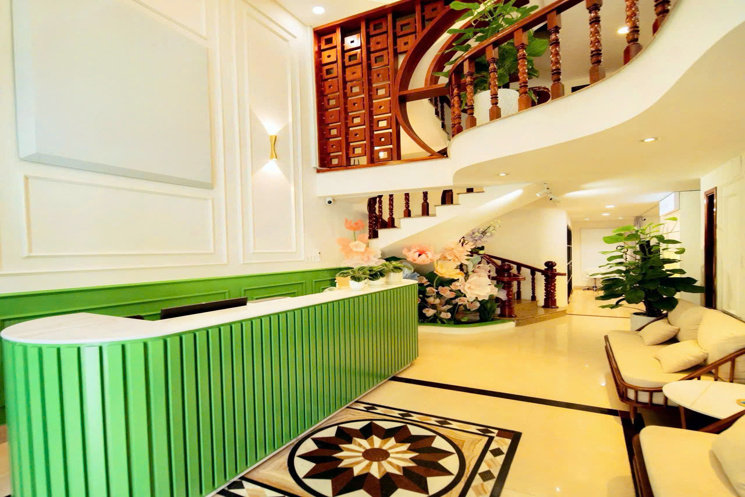 Thuê nguyên căn MẶT TIỀN đường hoa Phan Xích Long- 160m2- 5 tầng 8 Phòng: 85 Triệu. LH: 0933910039