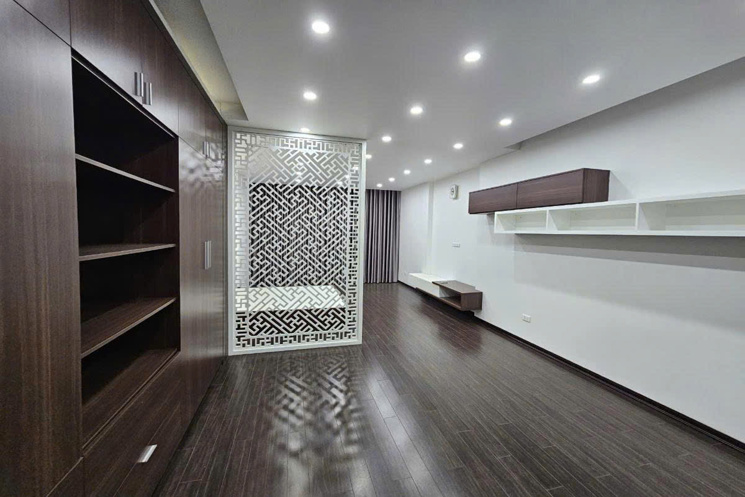 Bán nhà Thạch Bàn 50m 5 tầng Mt4.4m lô góc, oto giá 12.7 tỷ