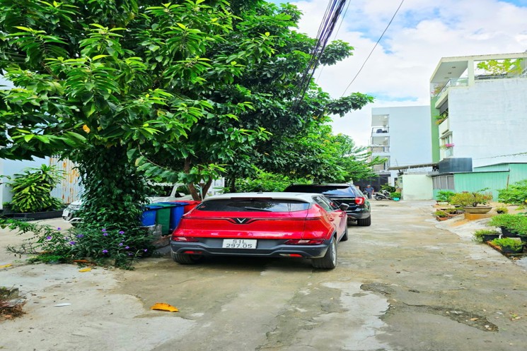 NHÀ 3 TẦNG KIÊN CỐ – KHU BÌNH TRƯNG ĐÔNG, THỦ ĐỨC