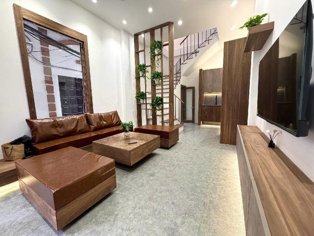 Bán nhà Trương Định - 30m2 x 4 Tầng - 6.xx Tỷ - Lô Góc - Nội Thất Sịn