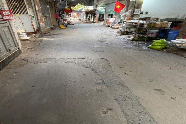 Nhà Tây Hồ trung tâm cực hiếm 62m, 3 tầng, oto qua nhà, thuận tiện cho kinh doanh, cho thuê!