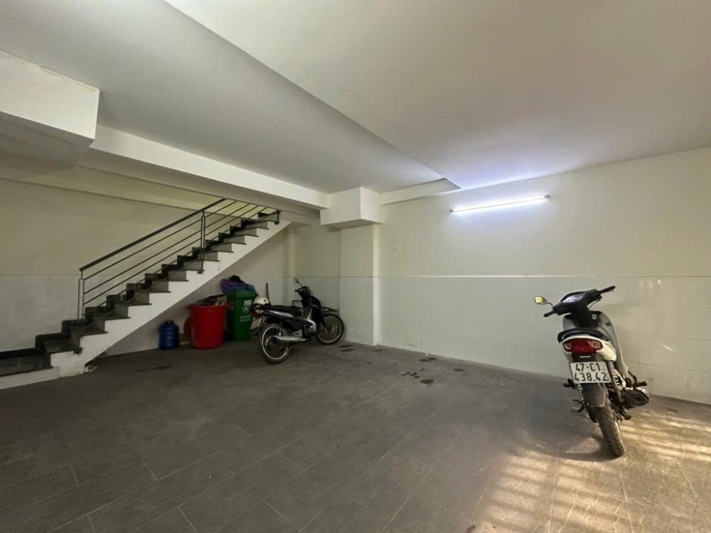 Bán Gấp CHDV 9 Phòng, 5 Tầng BTCT, Thu Nhập ~600 triệu/năm - Nguyễn Thái Sơn