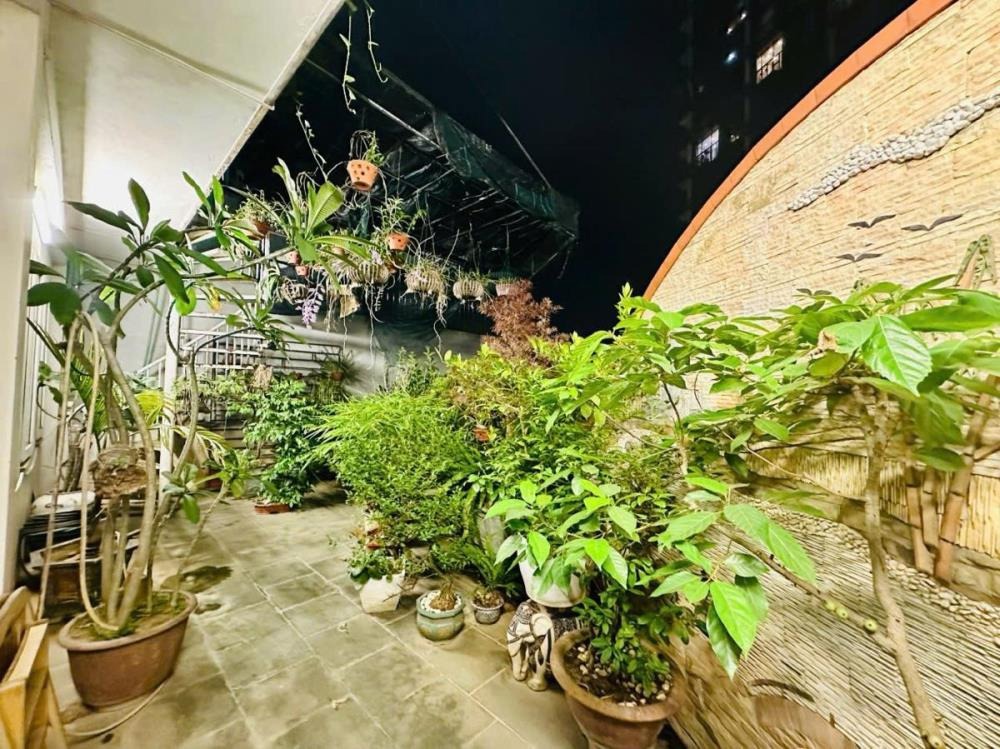 Bán Biệt Thự Tây Hồ - 110m2 x 5 Tầng, Lô Góc, Thang Máy, View Đẹp - Giá 33 Tỷ