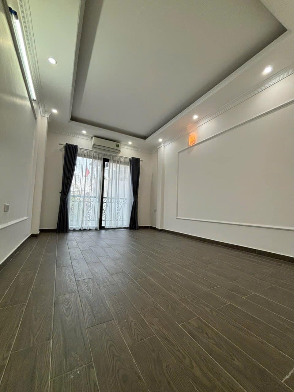 Nhà Mới 6 Tầng Hà Đông - Ô Tô Đỗ Cửa - Giá 6.25 Tỷ