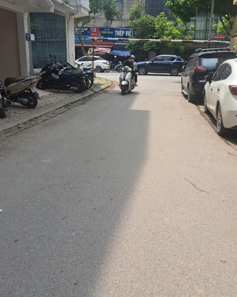 Bán nhà KĐT Văn Quán - 5 tầng, gara, gỗ lim cao cấp - Giá tốt nhất