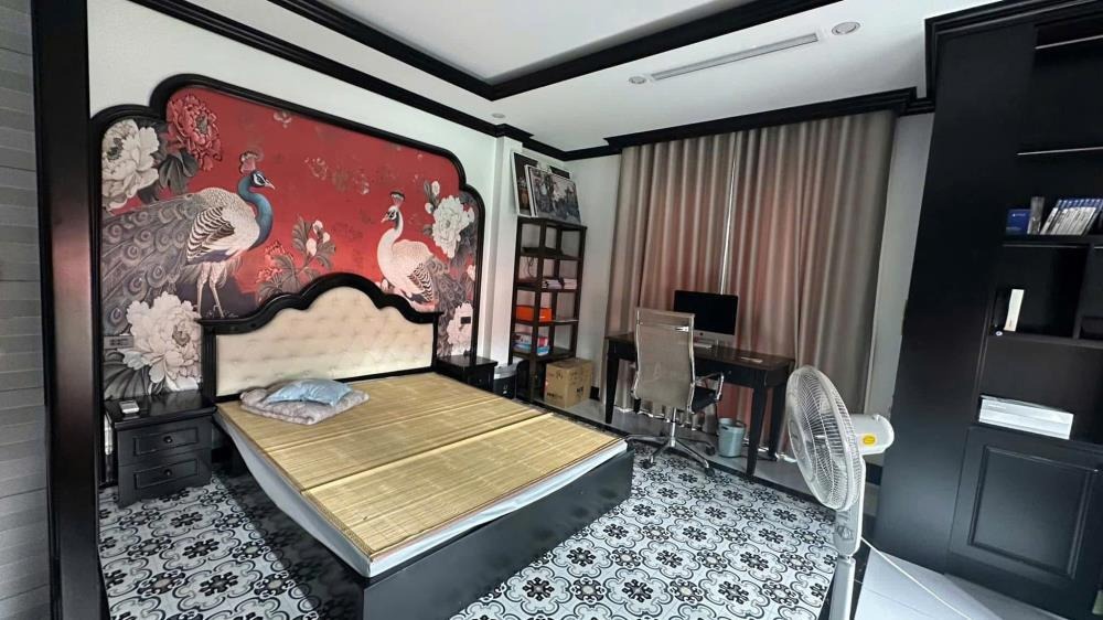 Mặt phố Hoàng Sâm - Cầu Giấy: Lô góc 8 tầng, thang máy, kinh doanh đa ngành