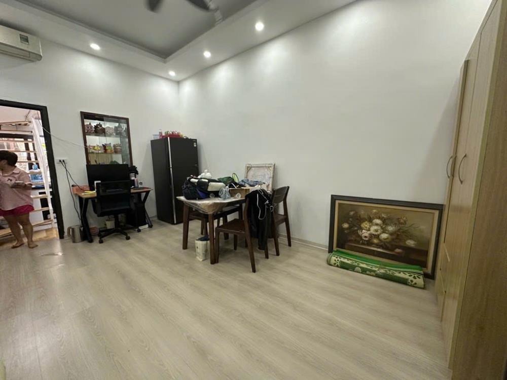 Bán nhà tập thể phố cổ - Giá 3 tỷx - Vị trí đẹp - Hưng 0971947307