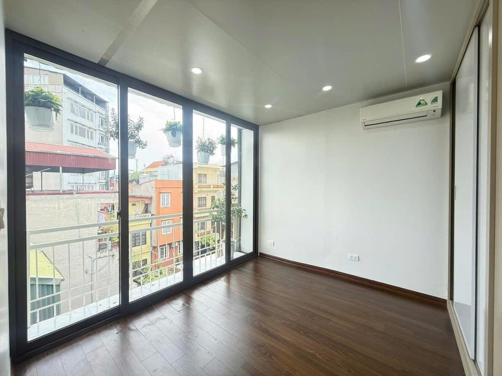 Bán nhà Hai Bà Trưng 100m2, 4 phòng ngủ, 4.5 tỷ - Ô tô đỗ cửa, gần Bách Khoa