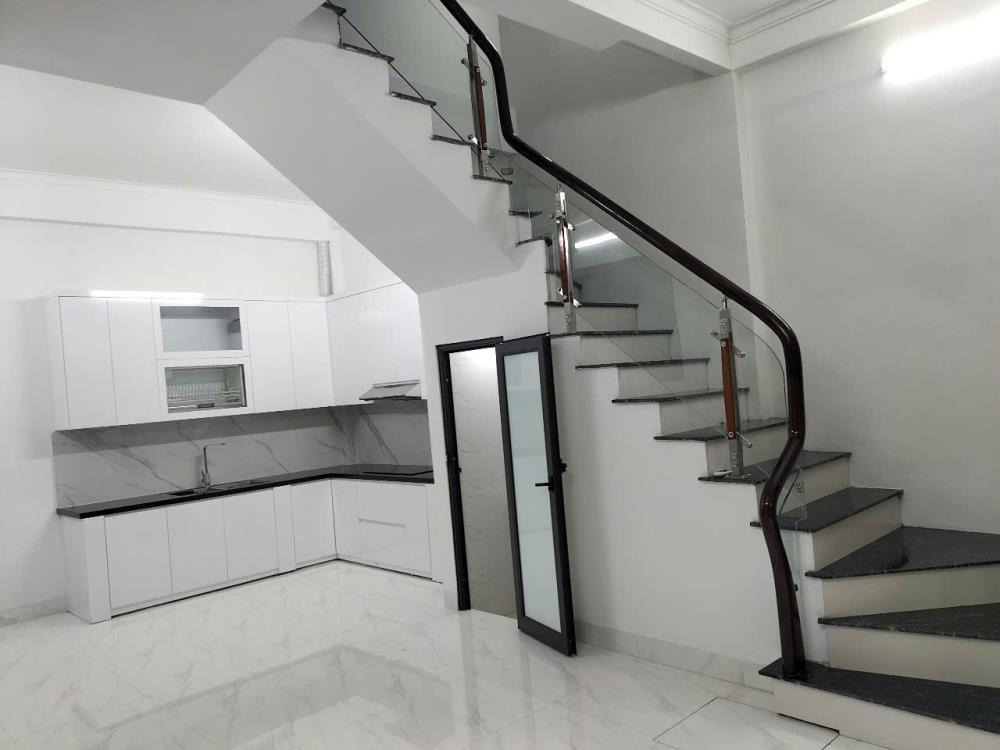 Bán nhà chính chủ 4 tầng, lô góc Vương Thừa Vũ, Thanh Xuân - Ô tô đỗ cửa