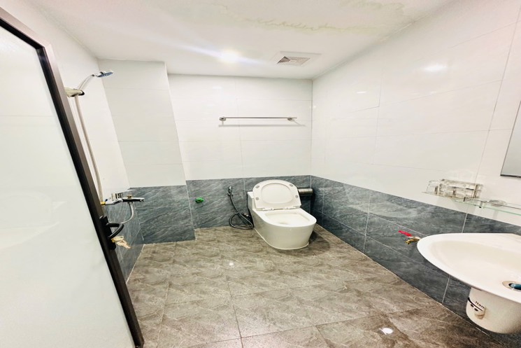 NHÀ MỚI PHẠM VĂN ĐỒNG – 30M2 – 5 TẦNG – 7.15 TỶ - Ở NGAY !!