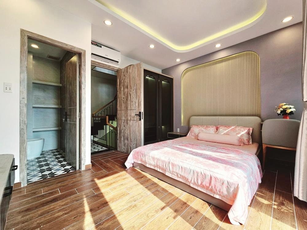 Bán Nhà 3 Tầng Phú Hữu Quận 9 | 4.35 tỷ - Vị trí Đắc Địa