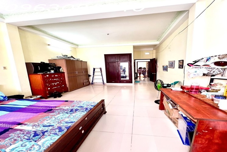 Bán Gấp Nhà Hẻm Võ Thị Nhờ, Q7: 76m2, 3 Tầng, 5PN, Giá Chỉ 6.8 Tỷ