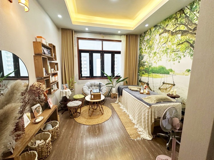 Nhà 4 Tầng Mặt Tiền Tân Bình, 74m2, Giá 17.x Tỷ - Vị Trí Đắc Địa