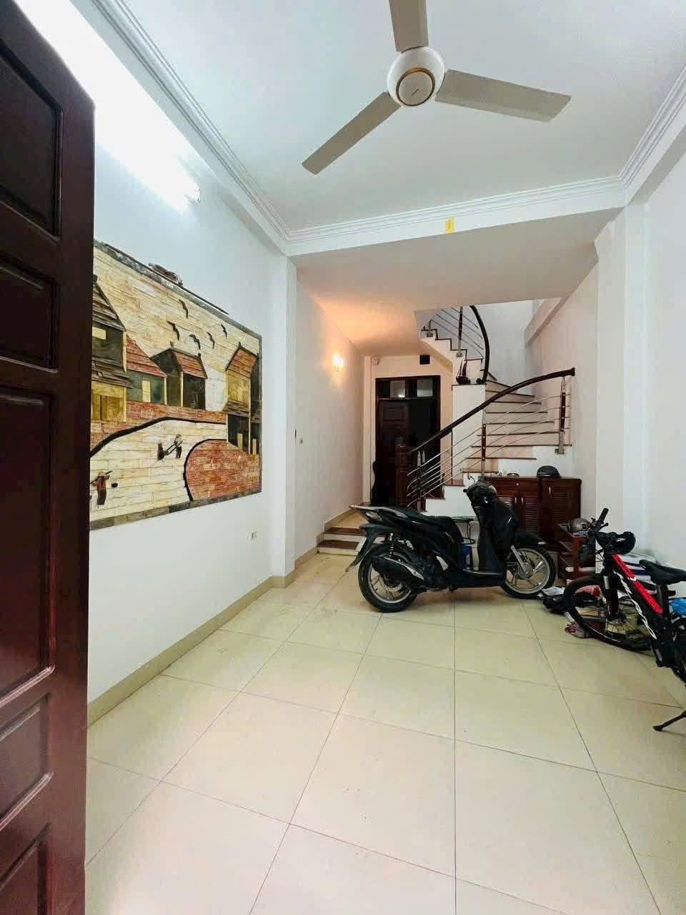 Cho Thuê Nhà Riêng Ngõ 173 Phố Tam Trinh - Giá Tốt, Full Nội Thất