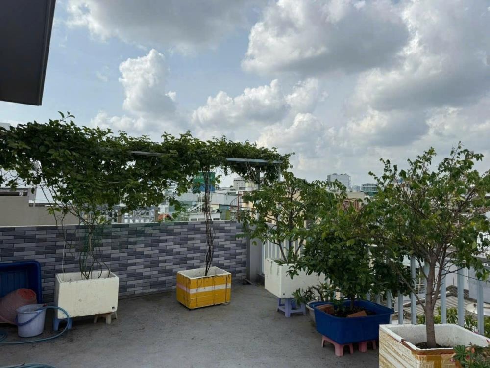 Siêu phẩm nhà phố góc, 5 tầng, 45m2, vị trí đắc địa Phú Nhuận - Giá 9.75 tỷ
