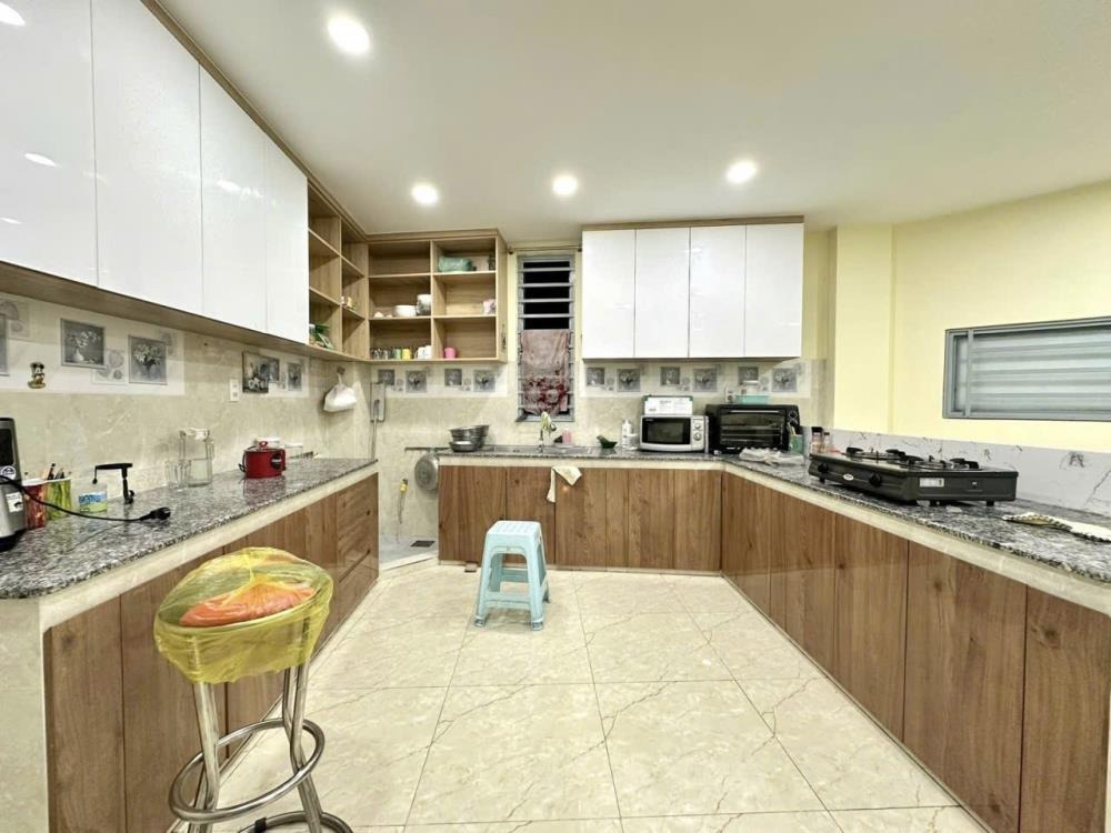 Siêu phẩm nhà phố góc, 5 tầng, 45m2, vị trí đắc địa Phú Nhuận - Giá 9.75 tỷ