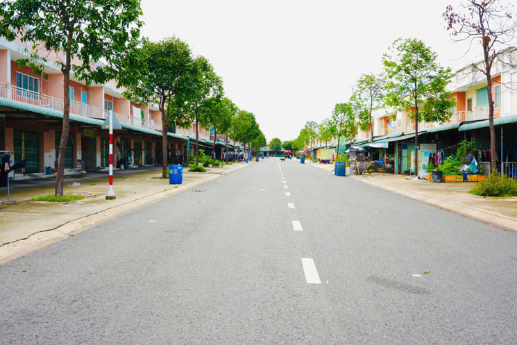 BÁN NHÀ 2 TẦNG KHU DÂN CƯ MỚI BÀU BÀNG – NGAY CHỢ – GIÁ CHỈ 300 TRIỆU NHẬN NHÀ 0898333313