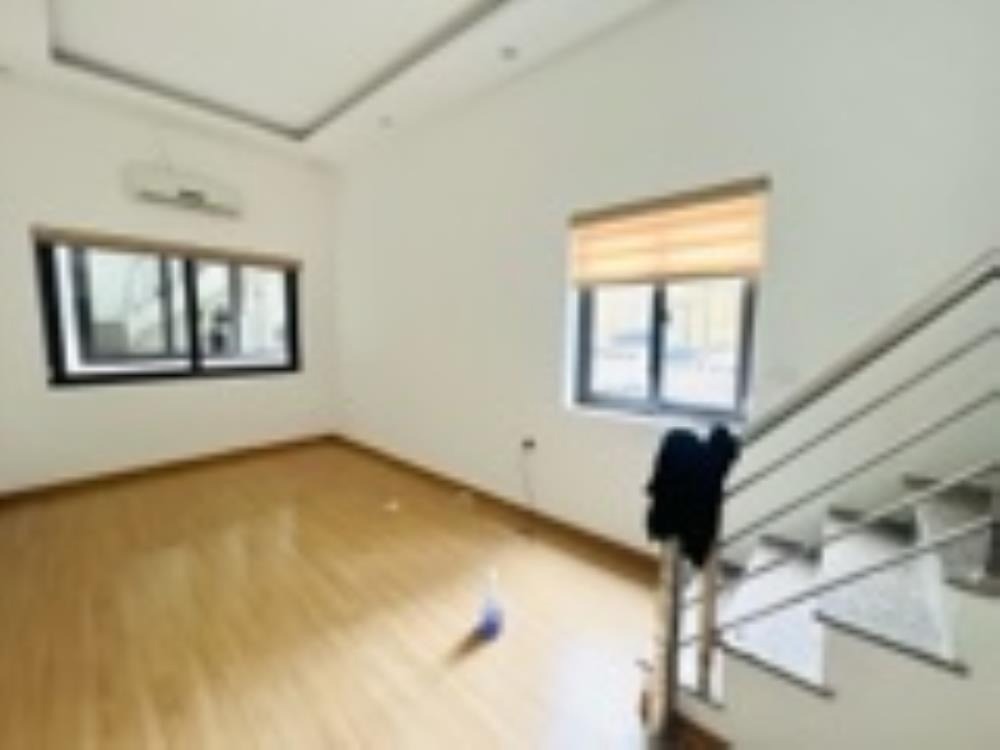 Bán Nhà Xã Đàn - Vị trí VIP, Diện Tích Lớn, Giá Tốt